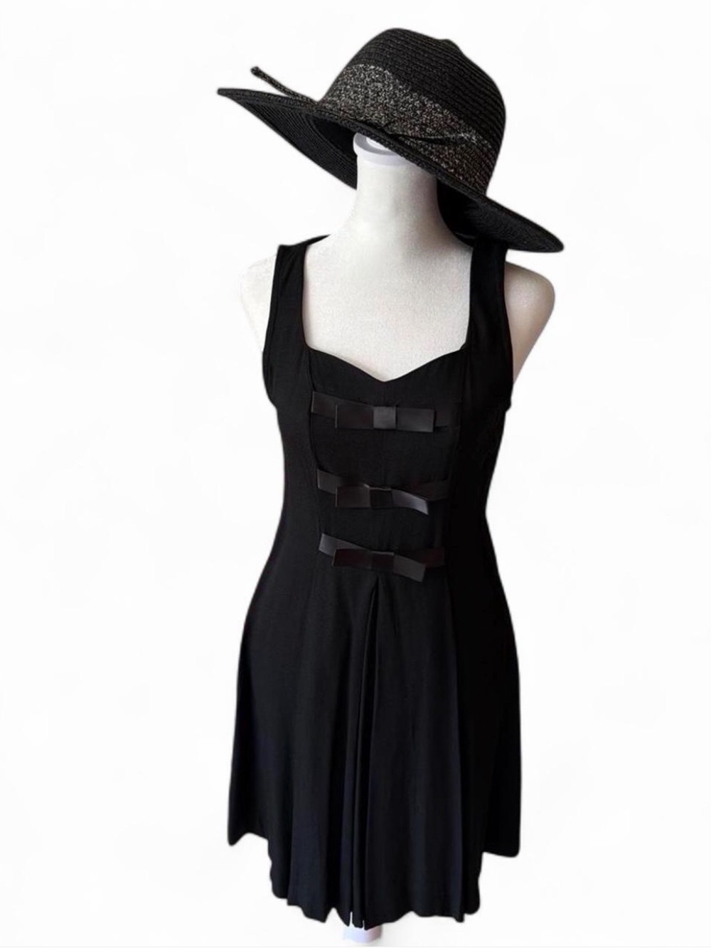 Black cocktail mini dress, 1990’s fit and flare by Benson and Smith. Size 3/4 SM